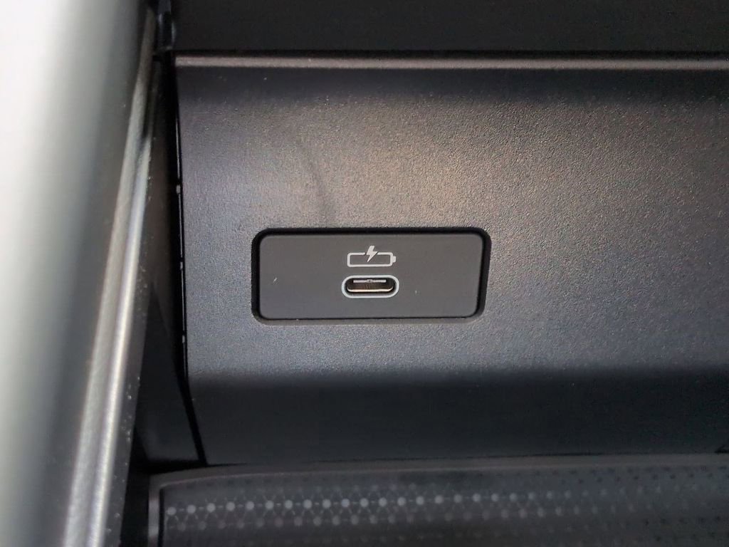 New 2026 BMW X5 sDrive40i w/ M Sport Package image 23