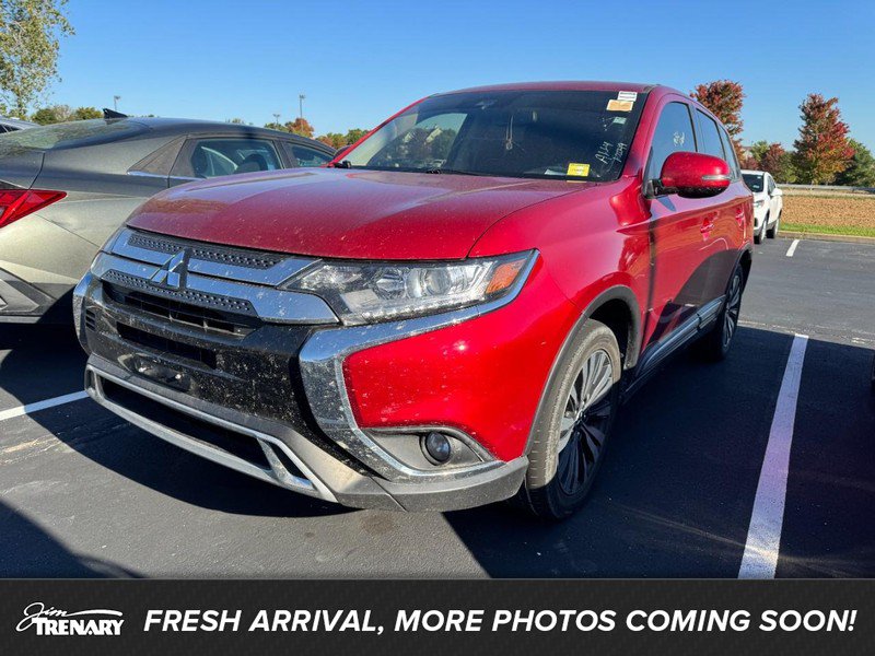 Used 2020 Mitsubishi Outlander FWD image 1