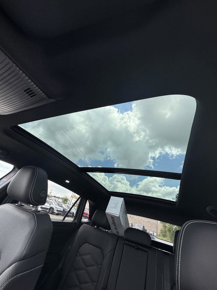 New 2026 Volkswagen Atlas Cross Sport SE image 13