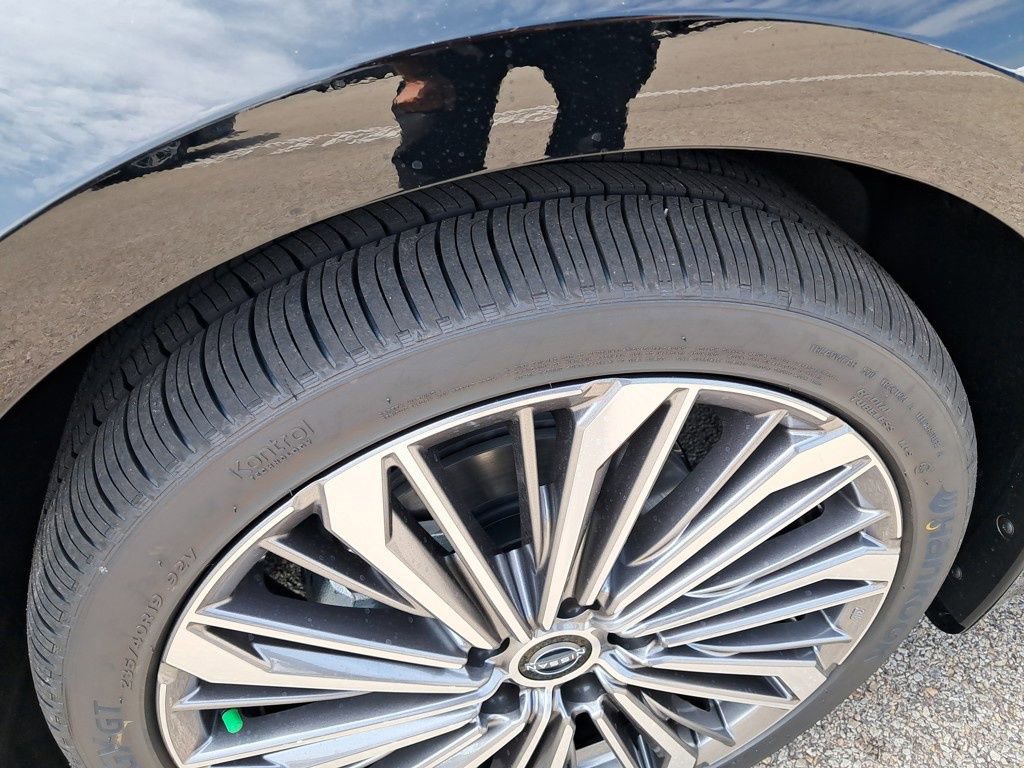 New 2025 Nissan Altima 2.5 SL image 29