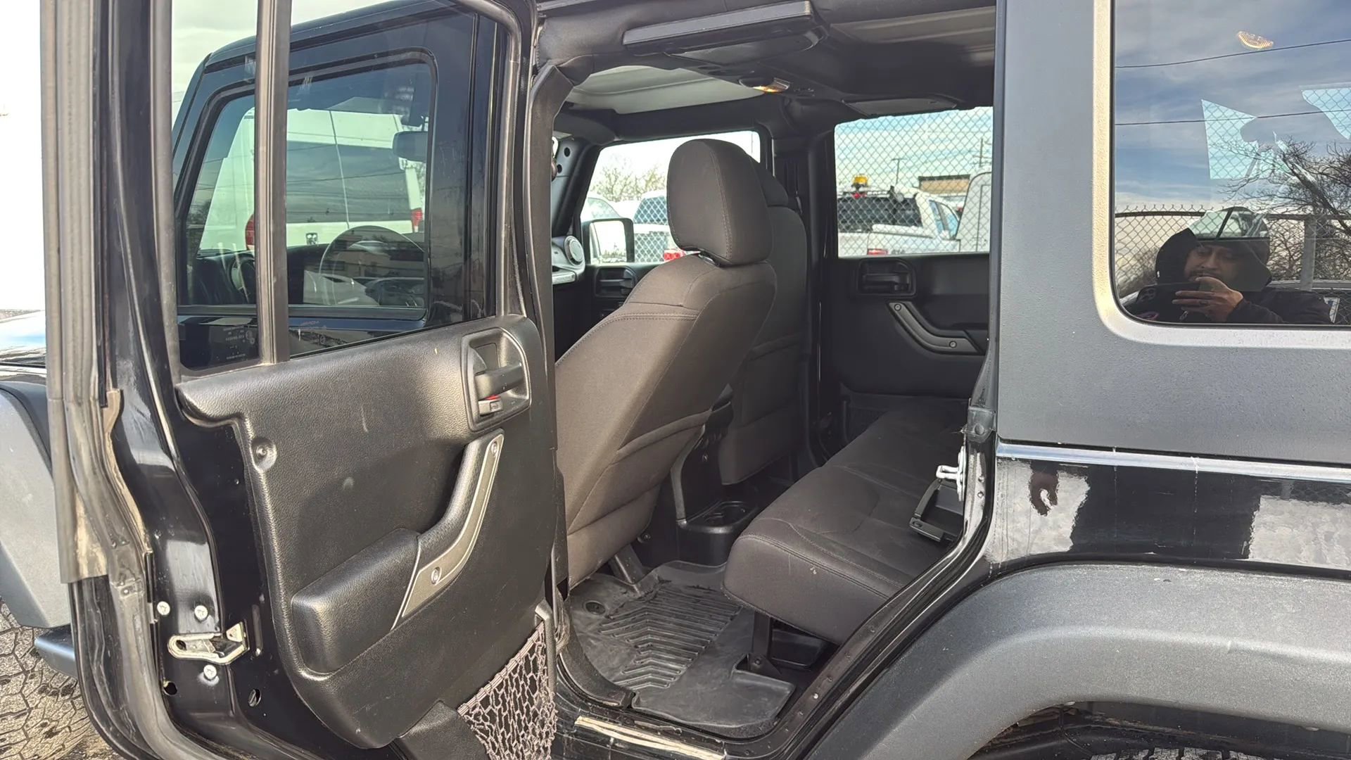 Used 2017 Jeep Wrangler Unlimited Sport w/ Quick Order Package 24S image 25