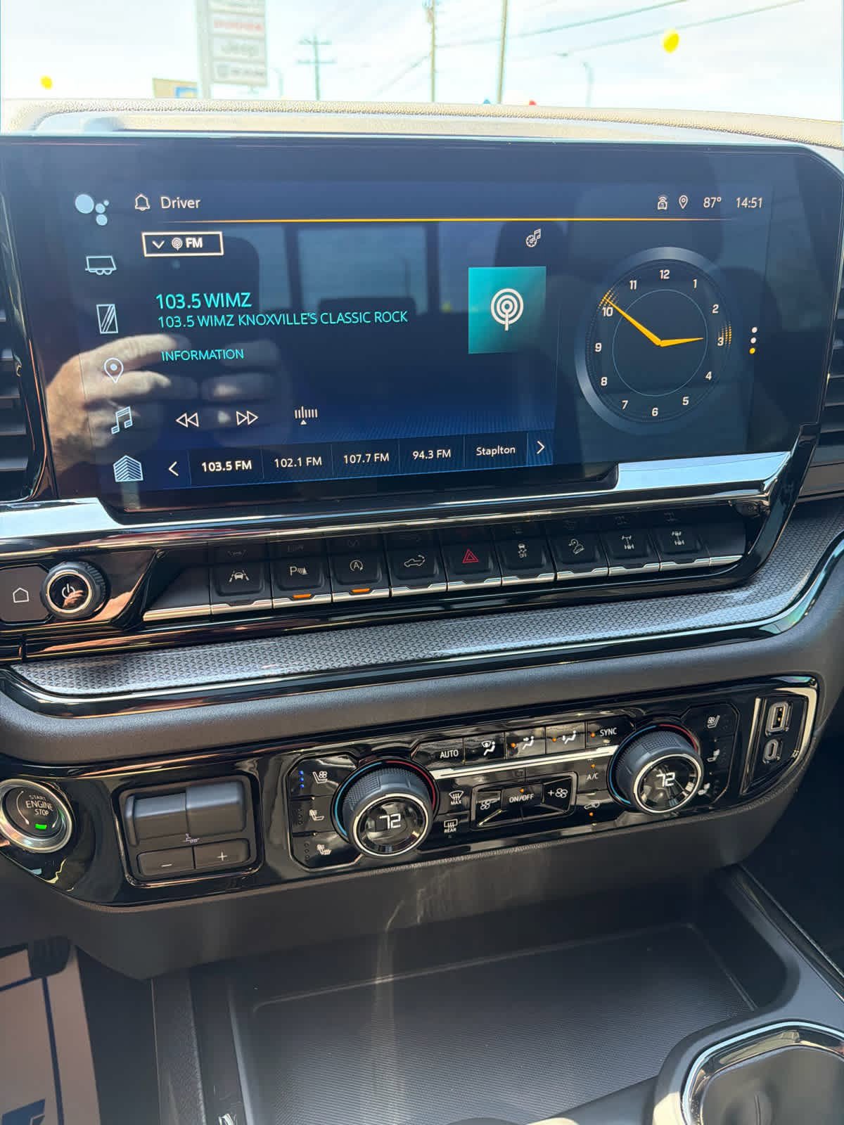 Used 2023 Chevrolet Silverado 1500 ZR2 w/ Technology Package image 15