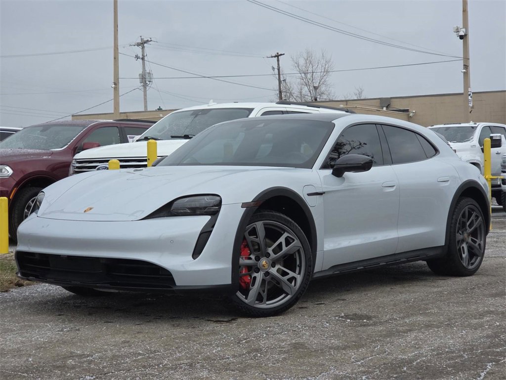 Used 2022 Porsche Taycan 4S image 2