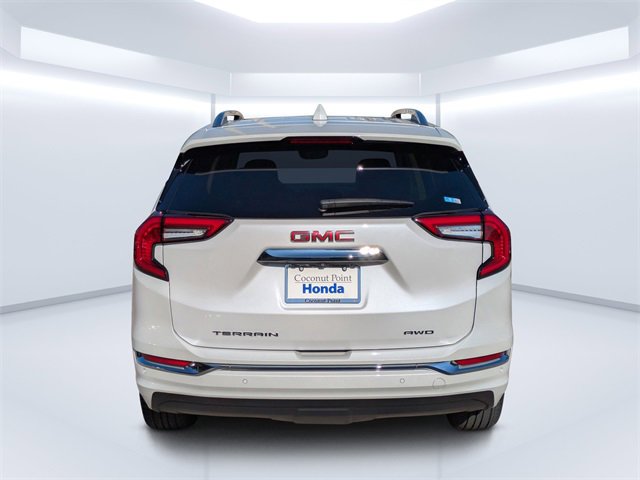 Used 2023 GMC Terrain Denali image 4