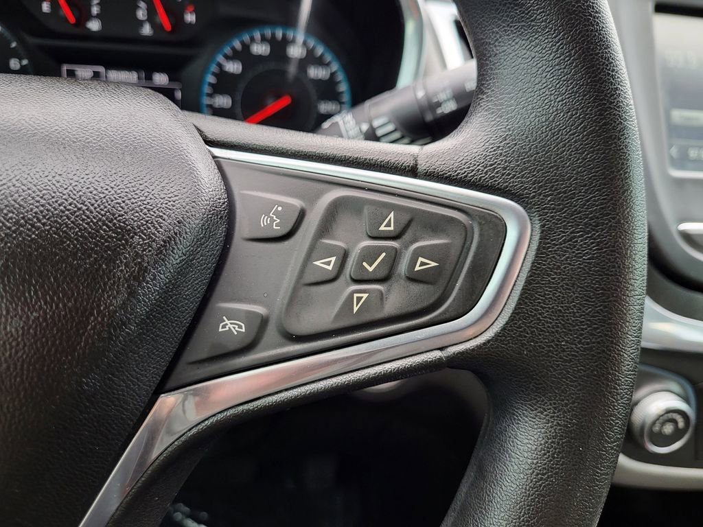 Used 2018 Chevrolet Equinox LS image 17