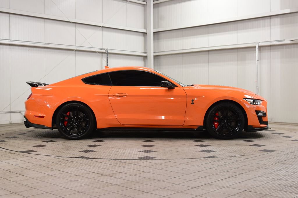 Used 2021 Ford Mustang Shelby GT500 w/ Technology Package RWD image 9