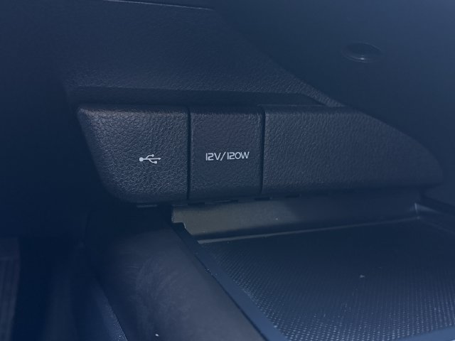 Used 2021 Toyota Camry SE FWD image 19