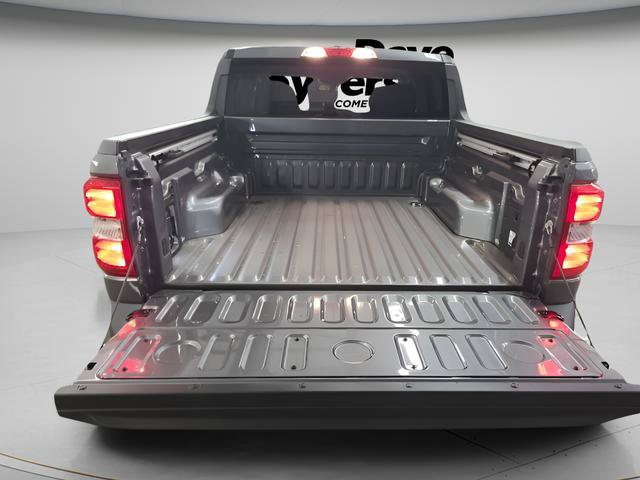 New 2025 Ford Maverick XLT w/ XLT Luxury Package FWD image 22