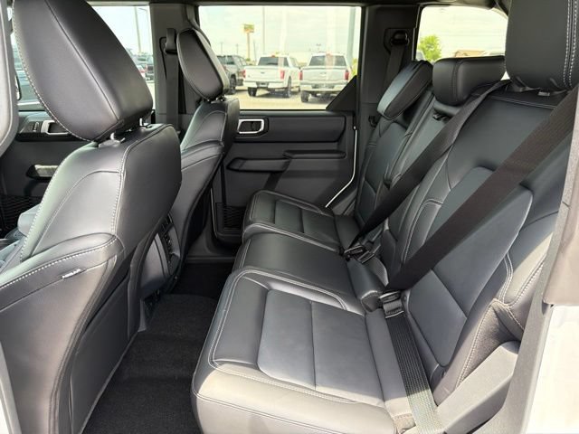 New 2026 Ford Bronco Outer Banks w/ Sasquatch Package AWD/4WD image 16