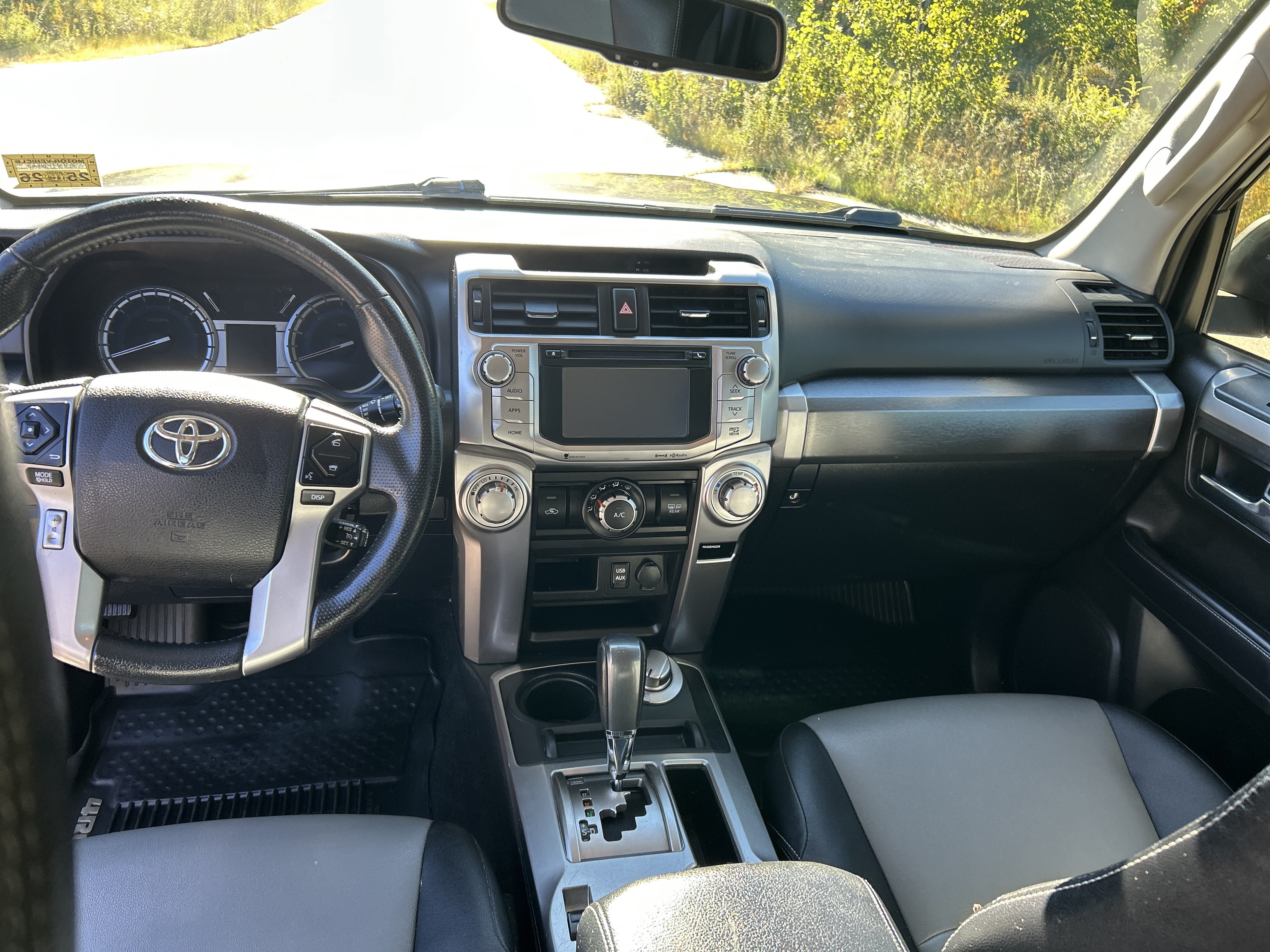 Used 2018 Toyota 4Runner SR5 Premium AWD/4WD image 18