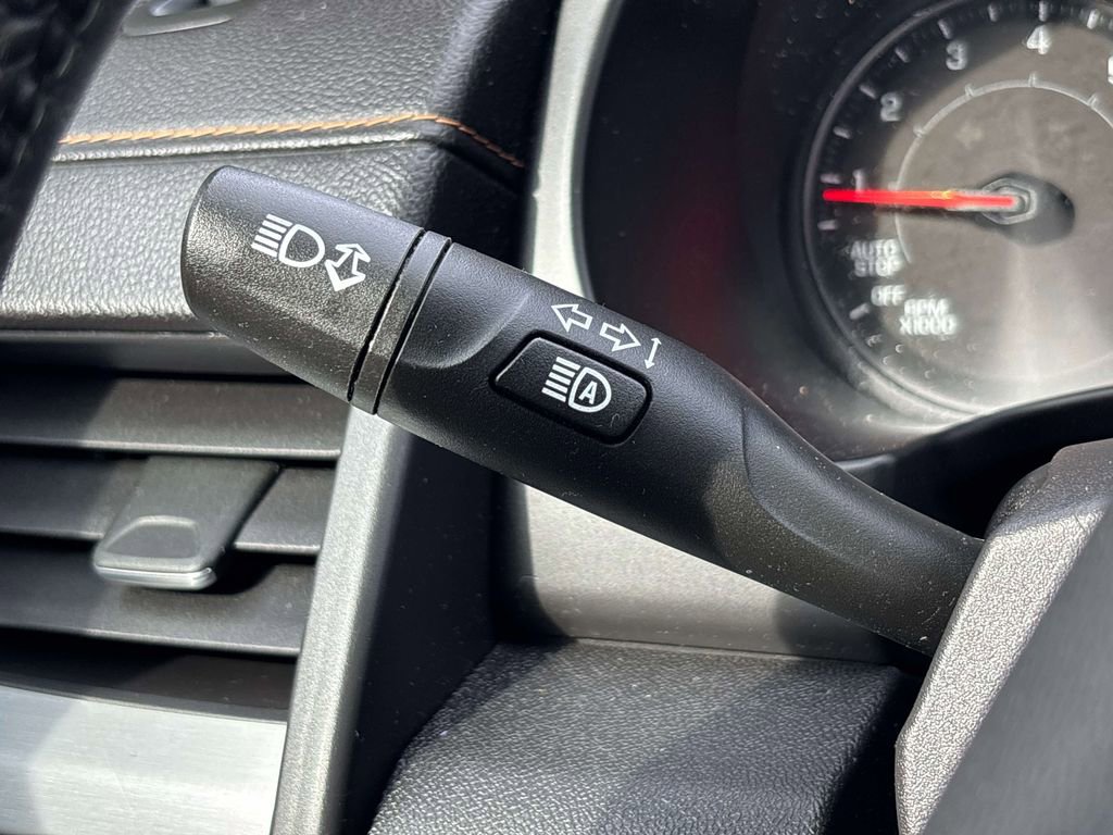 Used 2020 GMC Terrain SLE w/ Driver Convenience Package AWD/4WD image 29