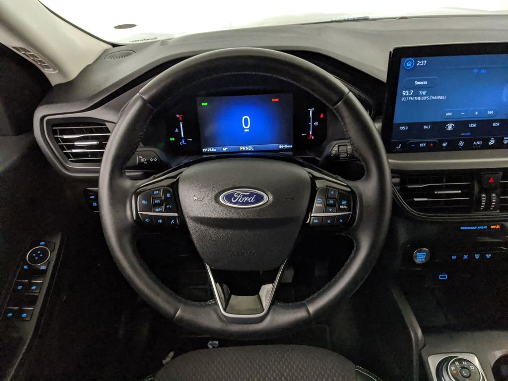 Certified 2023 Ford Escape SE image 10