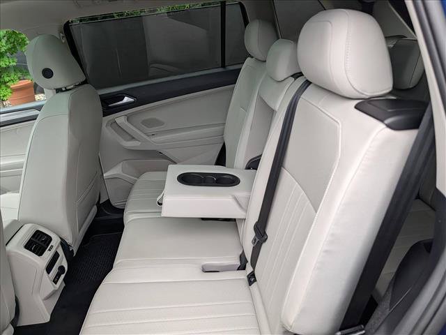 Certified 2023 Volkswagen Tiguan SE w/ Panoramic Sunroof Package FWD image 24
