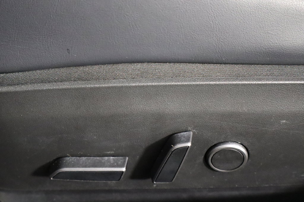 Used 2023 Tesla Model 3 Standard Range RWD image 22