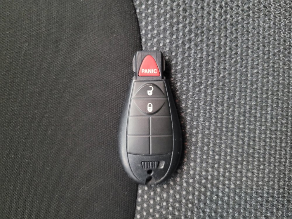 Used 2020 Jeep Cherokee Latitude image 32