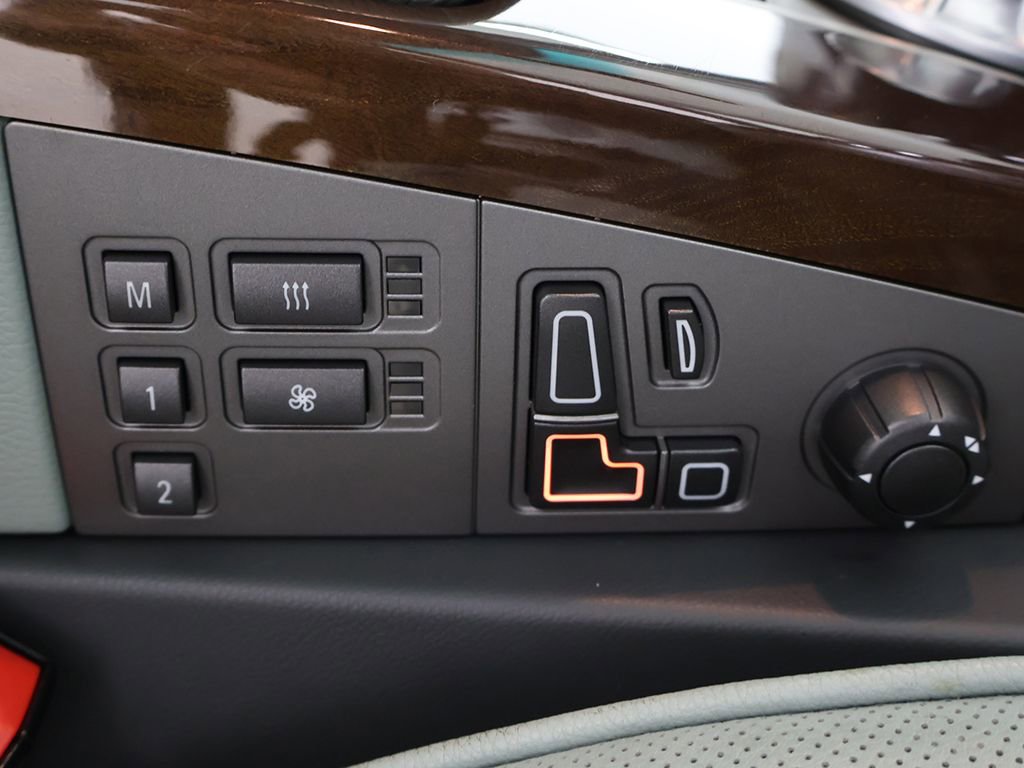 Used 2004 BMW 745Li RWD image 31