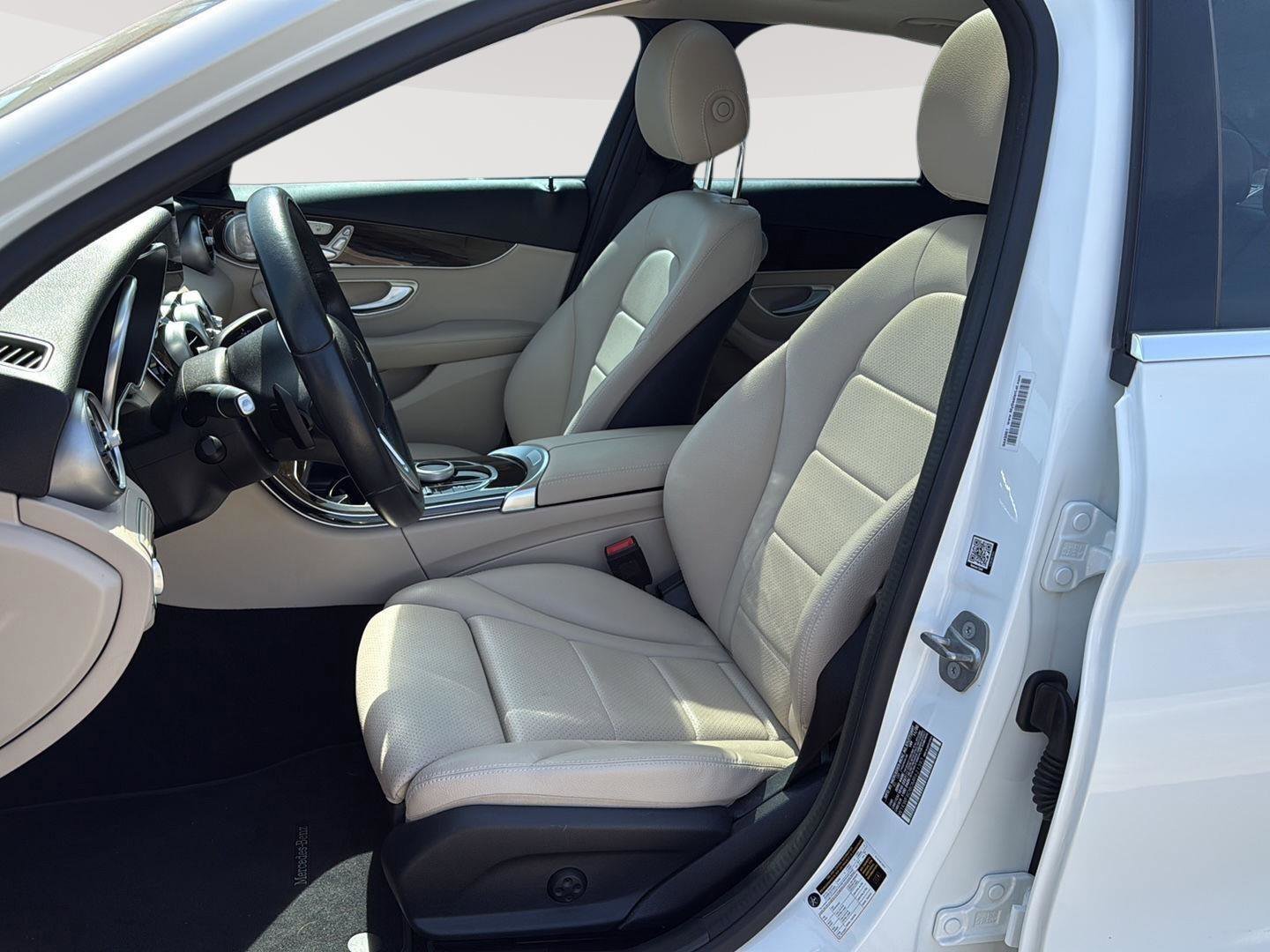 Used 2021 Mercedes-Benz C 300 Sedan image 11