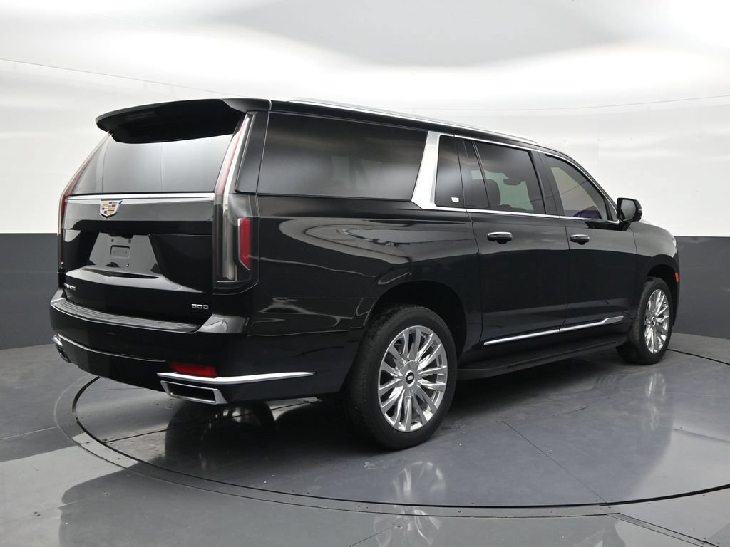 Used 2023 Cadillac Escalade ESV Premium Luxury AWD/4WD image 5