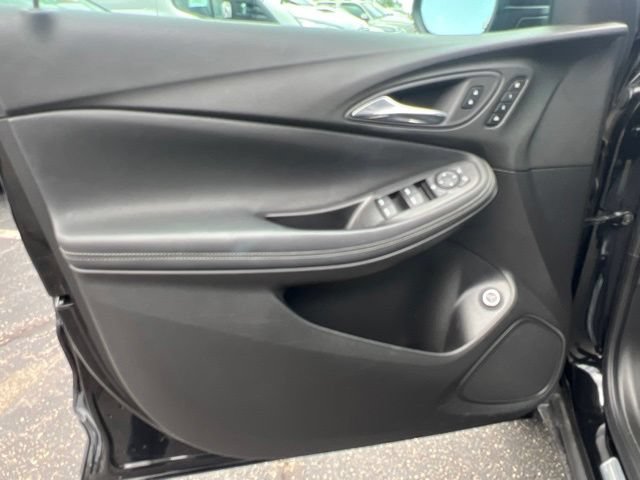Used 2022 Buick Encore GX Essence w/ Advanced Technology Package AWD/4WD image 20