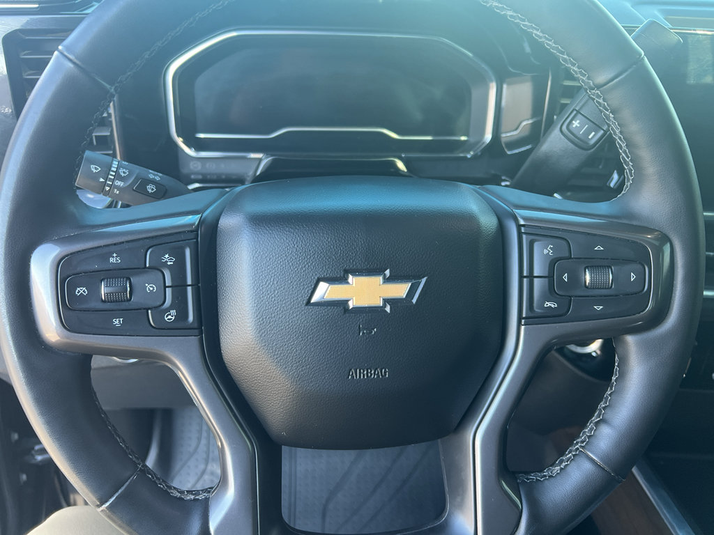 Used 2024 Chevrolet Silverado 2500 High Country w/ High Country Premium Package AWD/4WD image 12