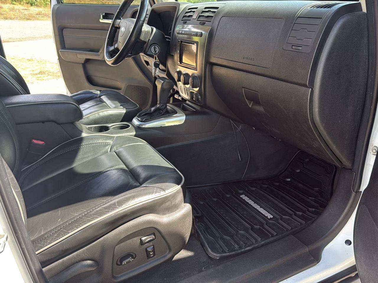 Used 2009 HUMMER H3T AWD/4WD image 26