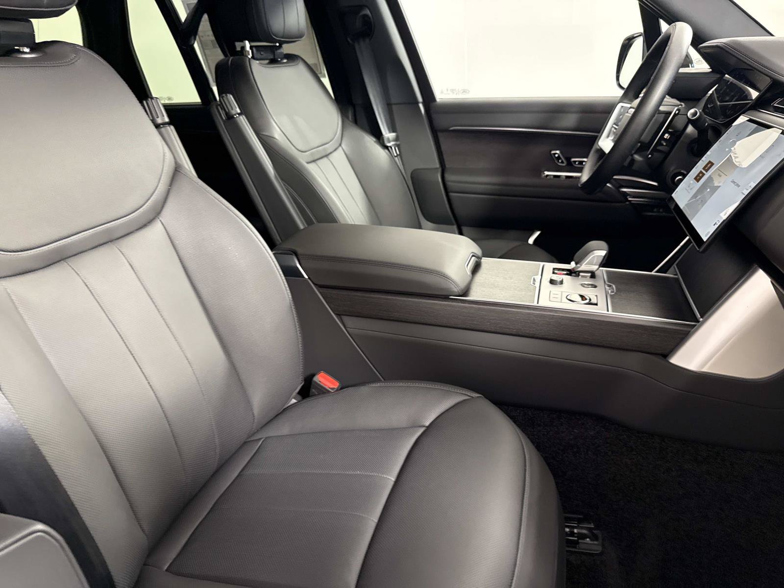 New 2027 Land Rover Range Rover SE AWD/4WD image 10