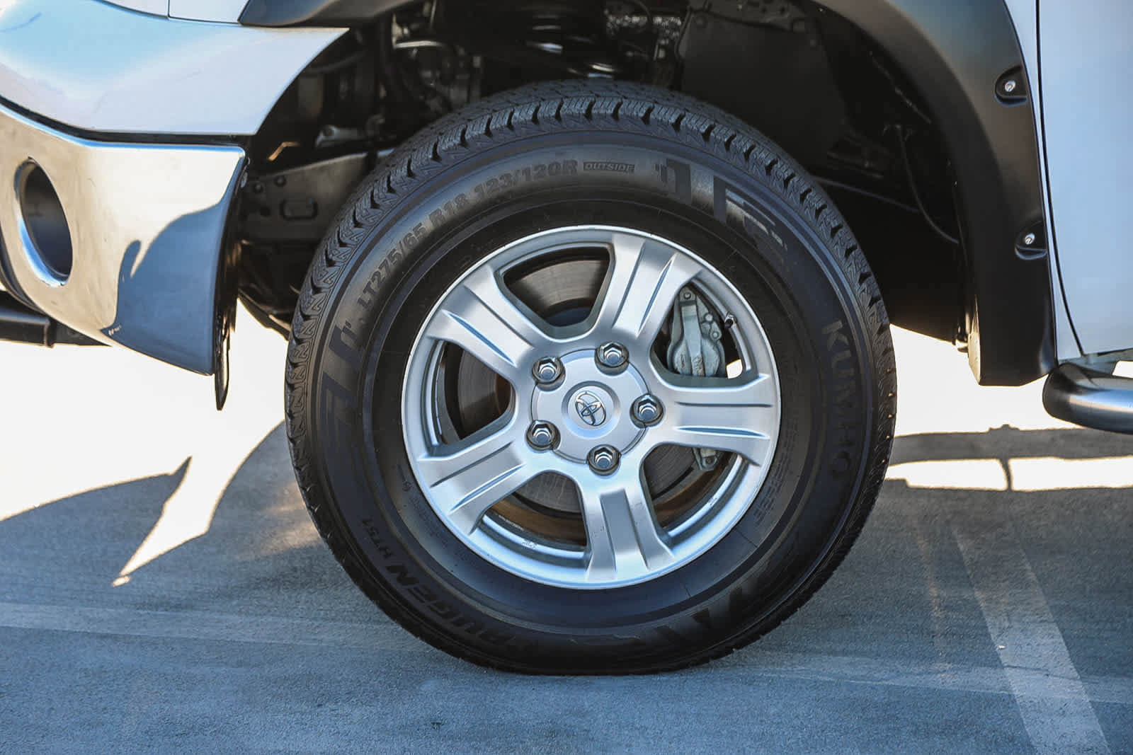 Used 2011 Toyota Tundra 2WD CrewMax w/ Tow Pkg image 10