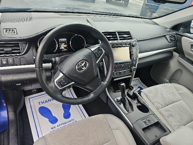 Used 2015 Toyota Camry LE image 6