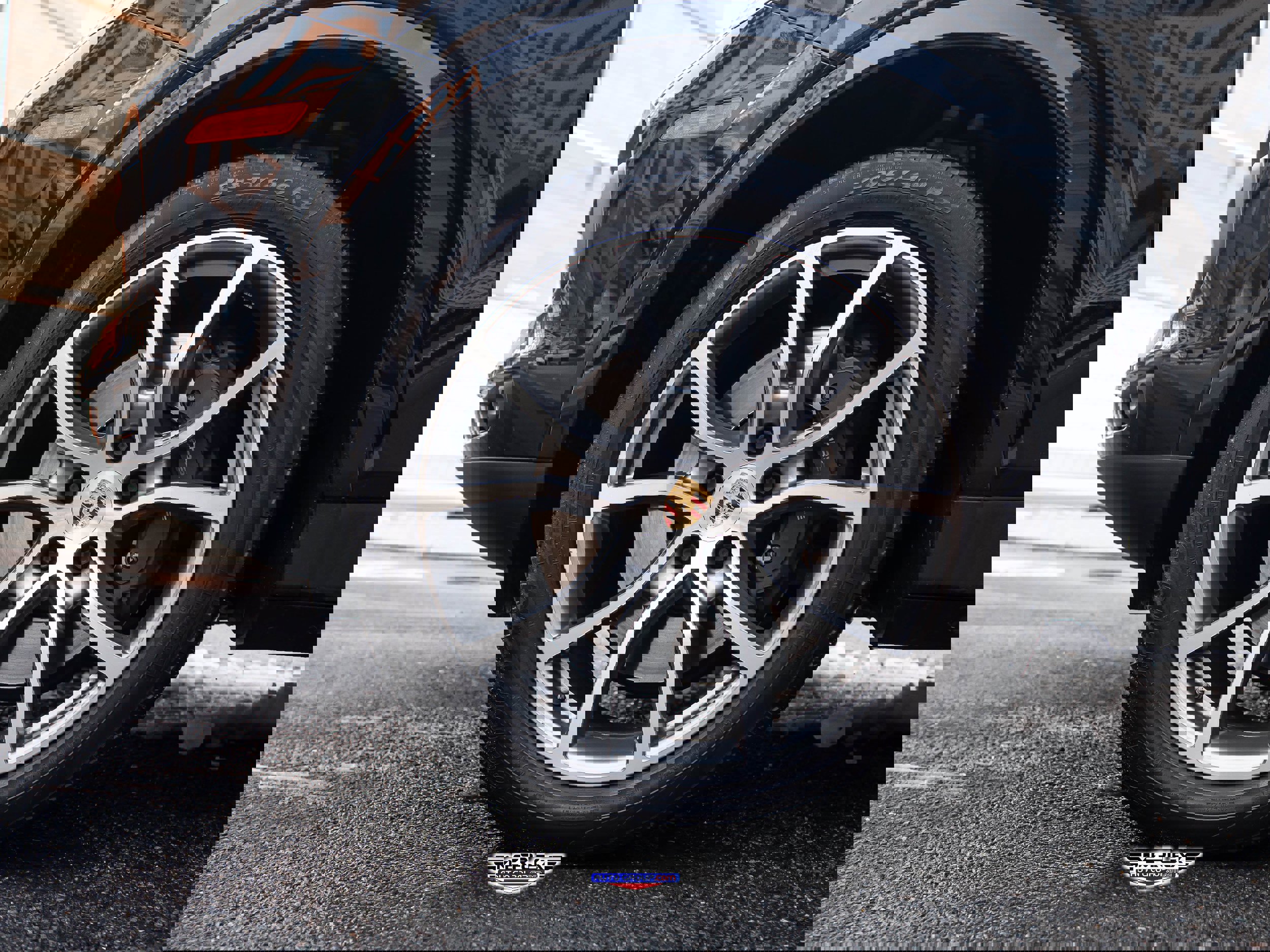 Used 2022 Porsche Cayenne Platinum Edition image 10