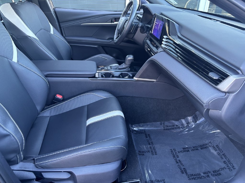 Used 2025 Toyota Camry SE FWD image 28