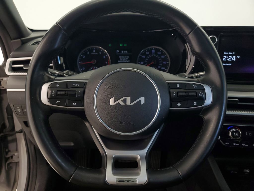 Used 2023 Kia K5 GT-Line image 15