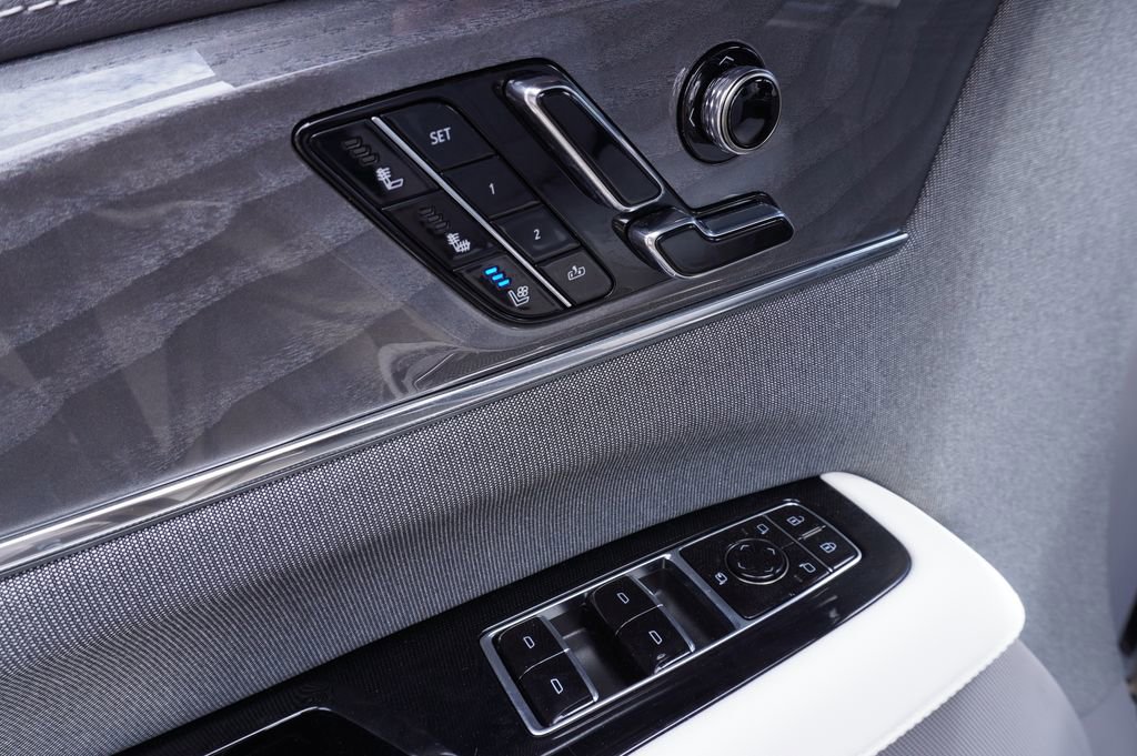 New 2026 Cadillac Escalade IQL Luxury image 15