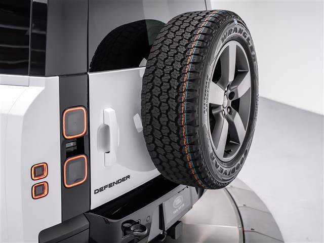 New 2026 Land Rover Defender 110 X-Dynamic SE AWD/4WD image 31