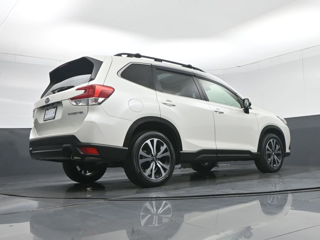 Used 2022 Subaru Forester Limited image 58
