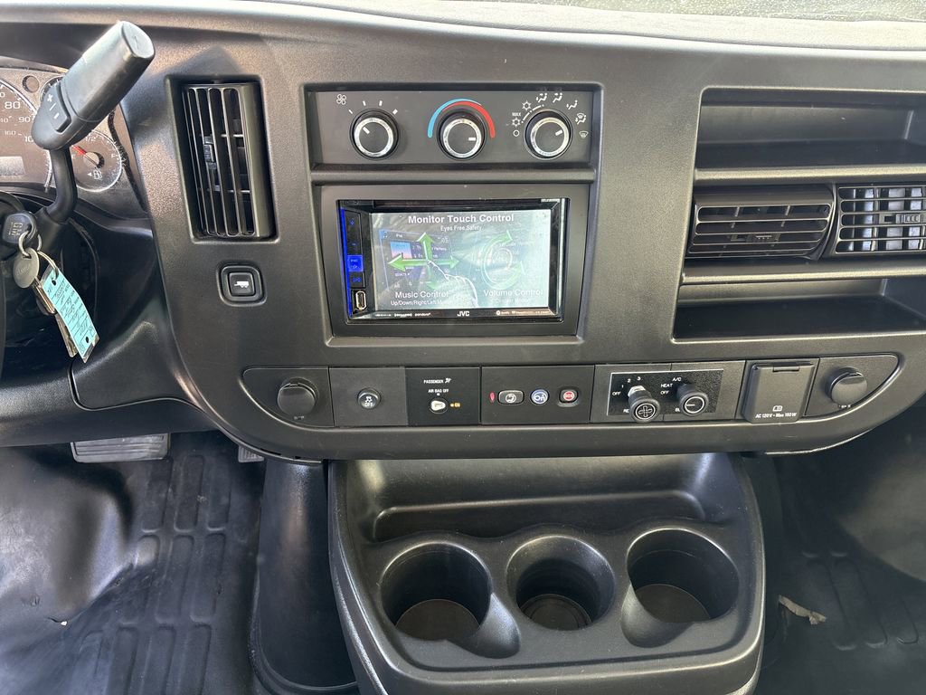 Used 2020 Chevrolet Express 3500 w/ Driver Convenience Package image 14