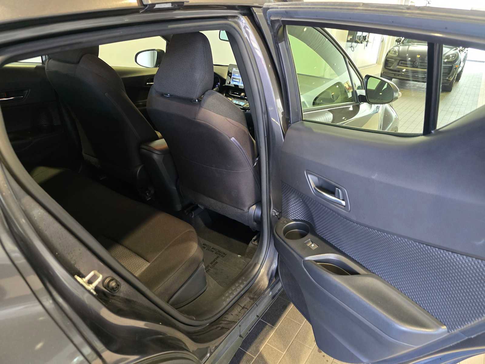 Used 2019 Toyota C-HR LE image 15