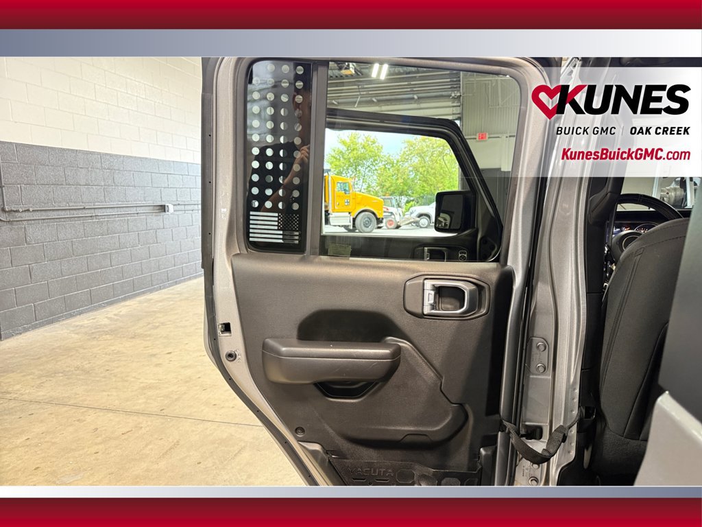 Used 2020 Jeep Gladiator Sport w/ Quick Order Package 24S AWD/4WD image 32