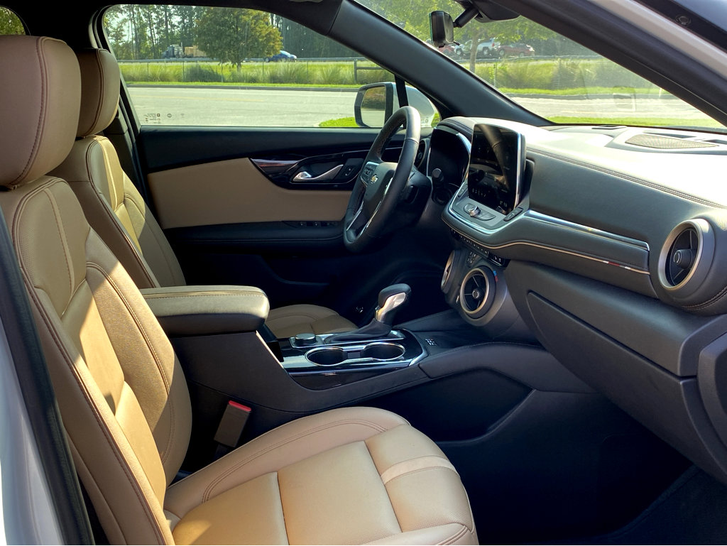 New 2024 Chevrolet Blazer Premier w/ Driver Confidence II Package image 17
