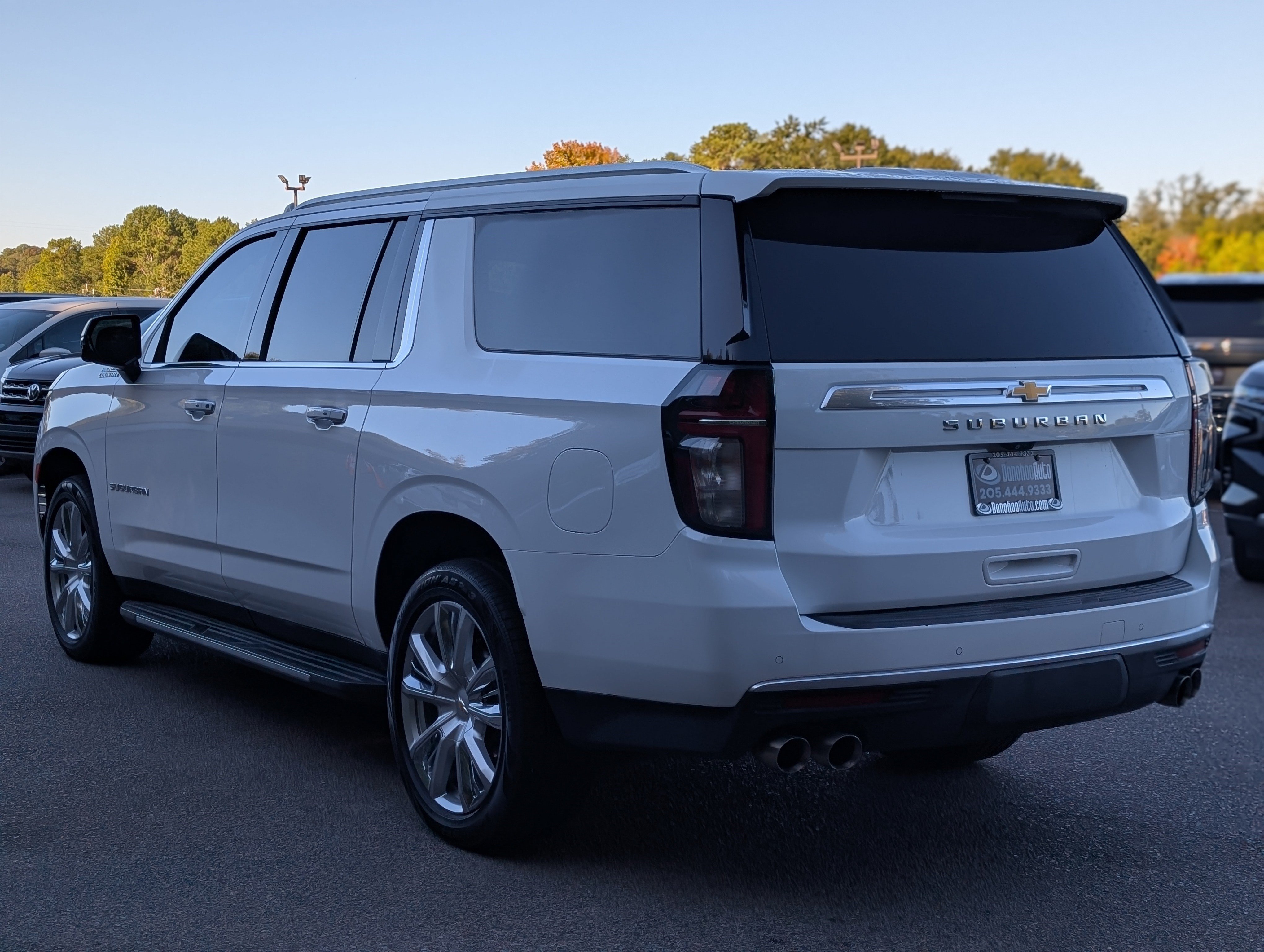 Used 2022 Chevrolet Suburban High Country w/ Max Trailering Package AWD/4WD image 7