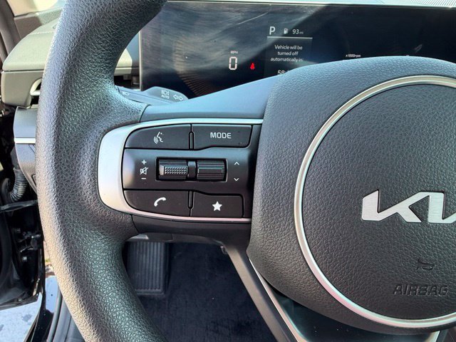 Used 2025 Kia K5 LXS FWD image 14