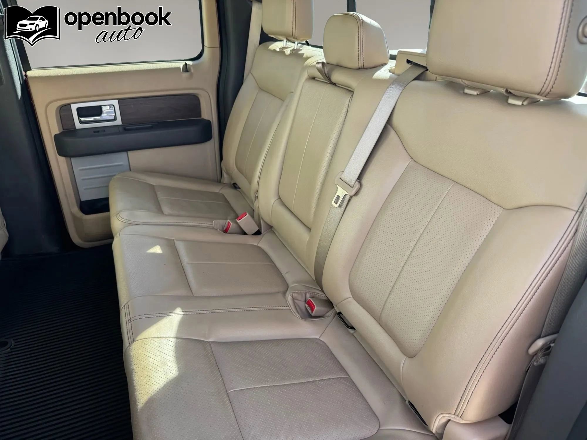 Used 2014 Ford F150 Lariat w/ Equipment Group 502A Luxury image 14