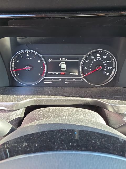 Used 2023 Kia Sorento LX FWD image 16
