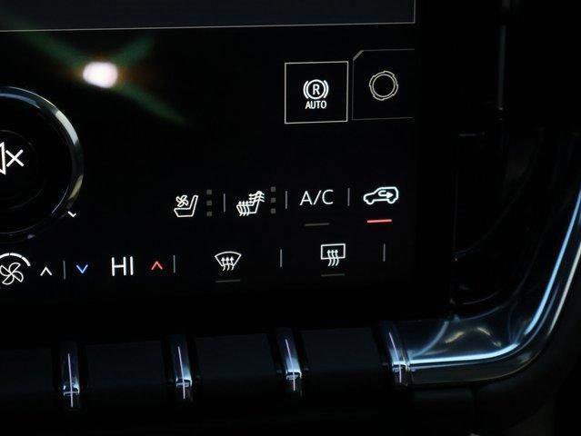 New 2026 GMC Yukon Elevation w/ Elevation Premium Package image 33