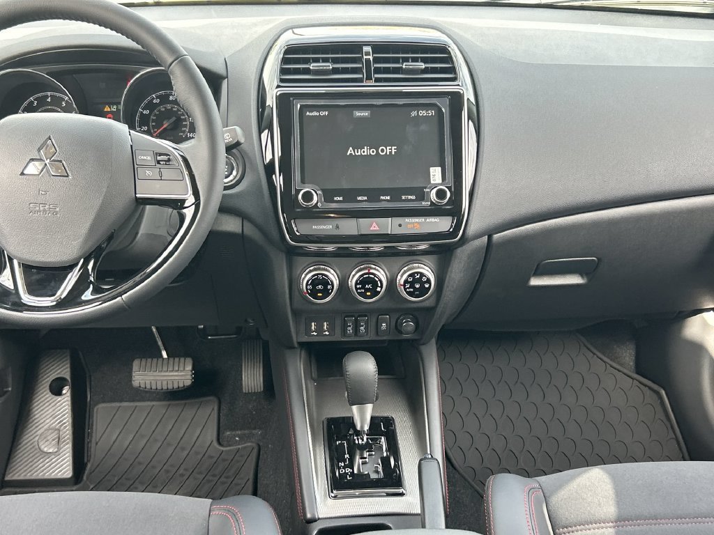 New 2027 Mitsubishi Outlander Sport SE FWD image 15