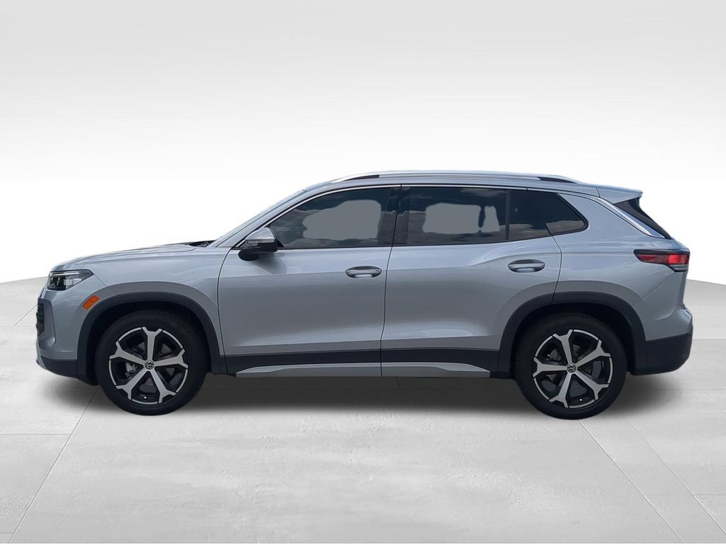 New 2026 Volkswagen Tiguan SE FWD image 5