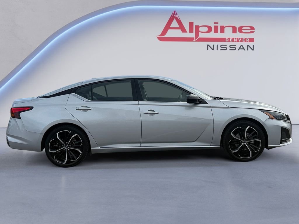Used 2024 Nissan Altima 2.5 SR image 6