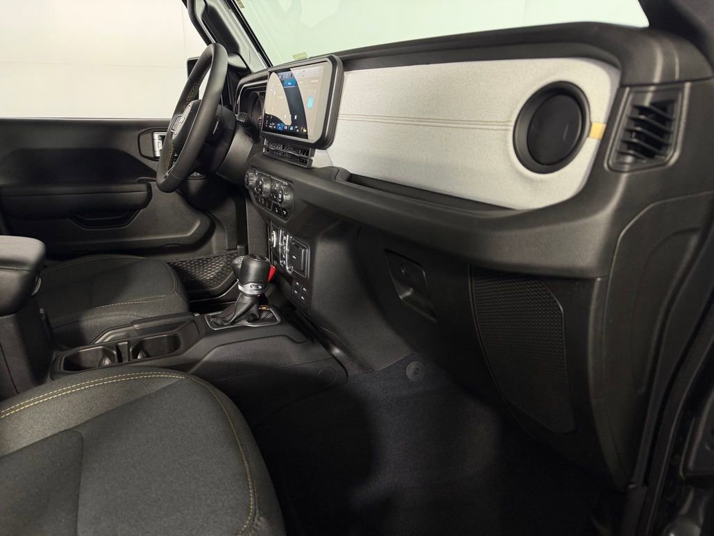 Used 2024 Jeep Wrangler Unlimited Sport AWD/4WD image 31
