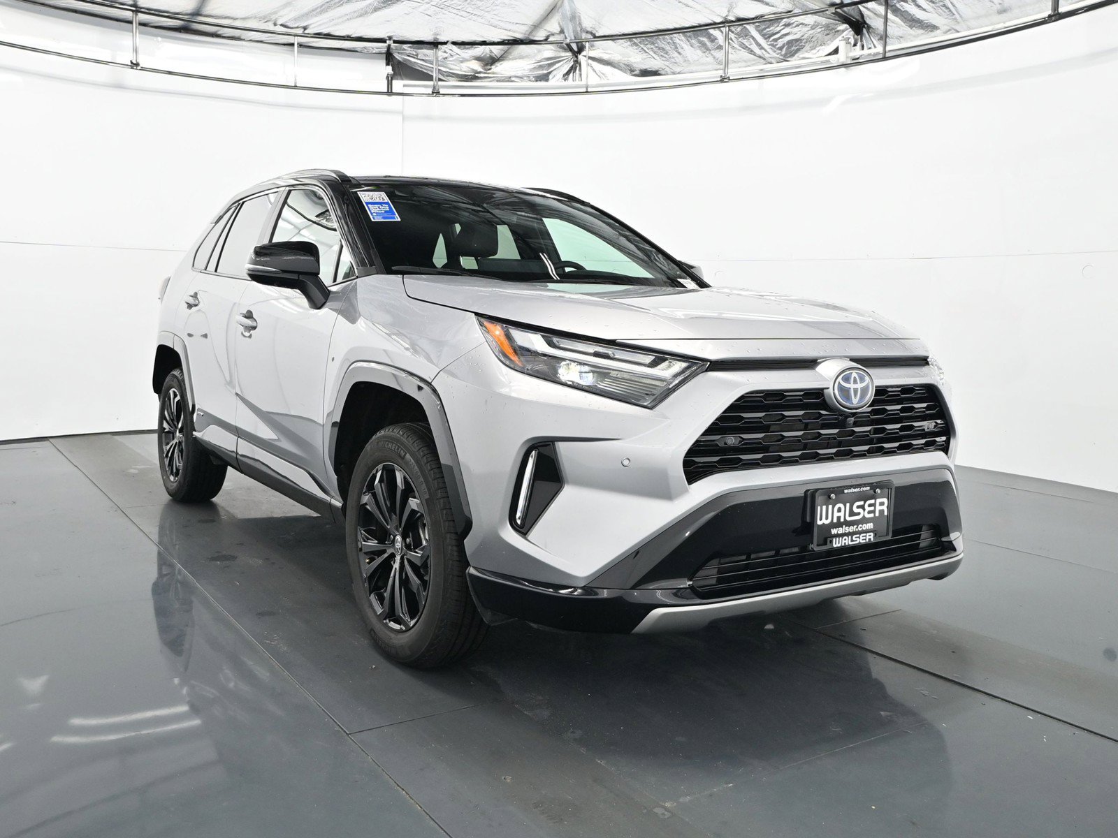 Used 2024 Toyota RAV4 XSE w/ Advanced Technology Package AWD/4WD image 11
