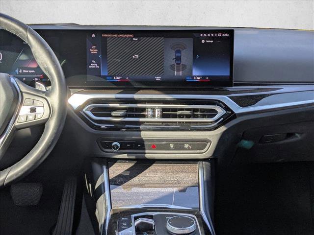 Used 2023 BMW 330i Sedan w/ Premium Package image 15