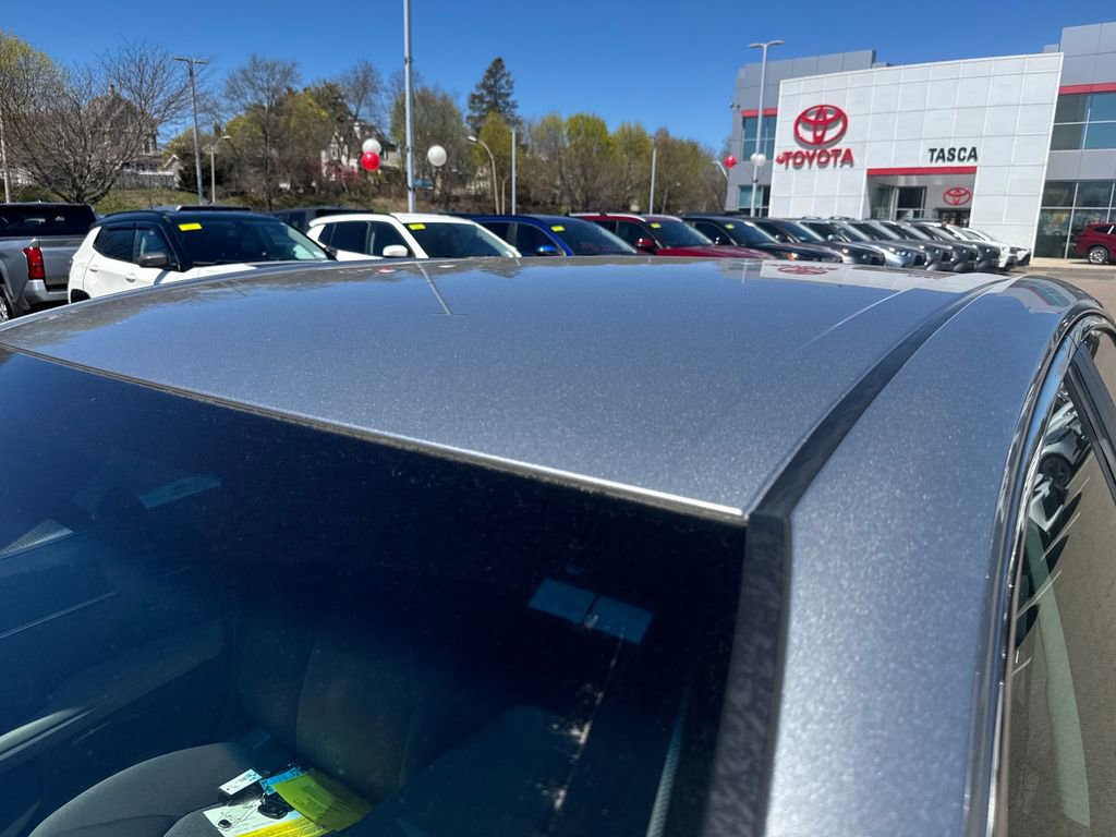 Used 2018 Toyota Camry LE FWD image 45